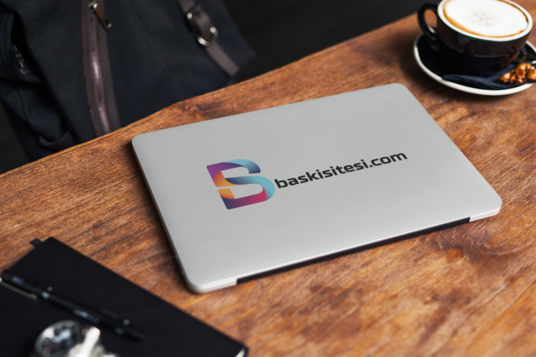 laptop-cover-mockup-of-a-computer-placed-on-a-wooden-table-next-to-a-coffee-2292-el1 laptop-cover-mockup-of-a-computer-placed-on-a-wooden-table-next-to-a-coffee-2292-el1